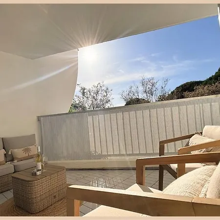 Apartment - En 1ere Ligne De La - Parking Prive Securise